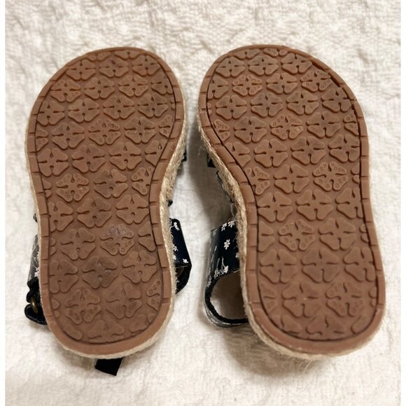 Toddler Girl Oshkosh Bgosh Navy Floral Print Espadrille Sandals size 4 - Picture 6 of 7